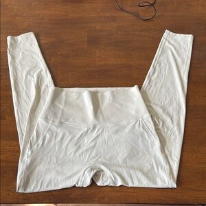 White High-Waisted Leggings